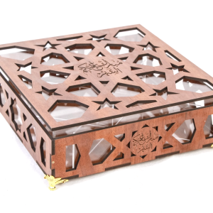 صناديق وصواني